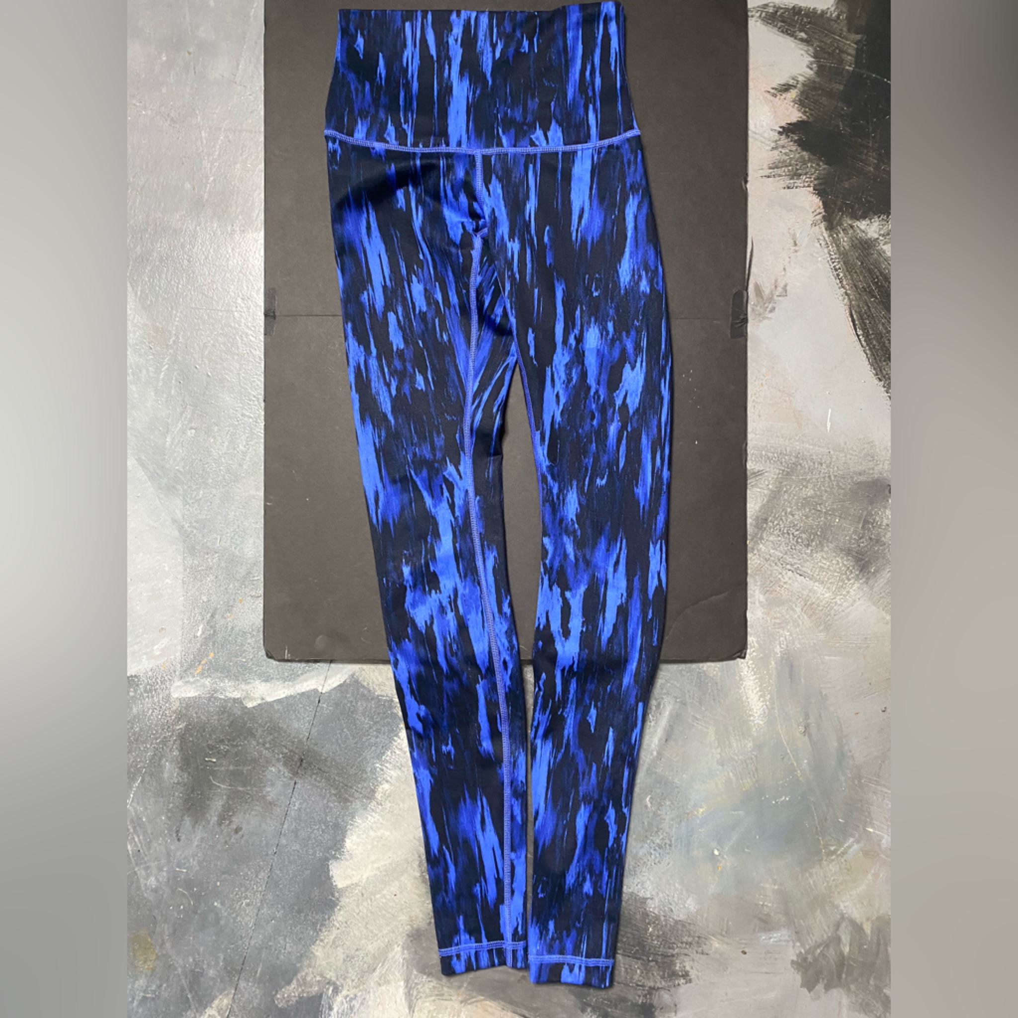 Lululemon Athletica Blue & Black Leggings